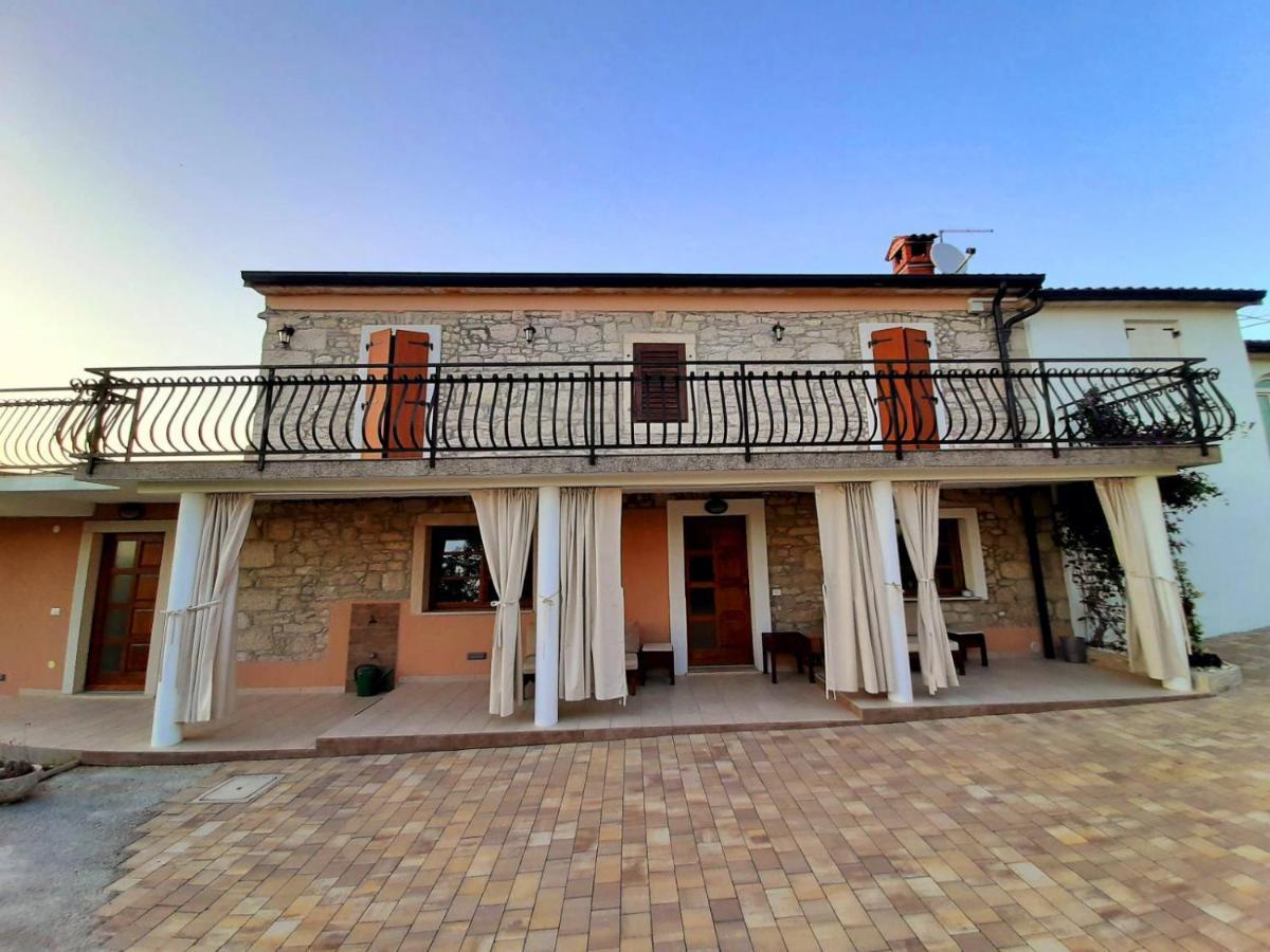 Villa Alma Kaštelir المظهر الخارجي الصورة