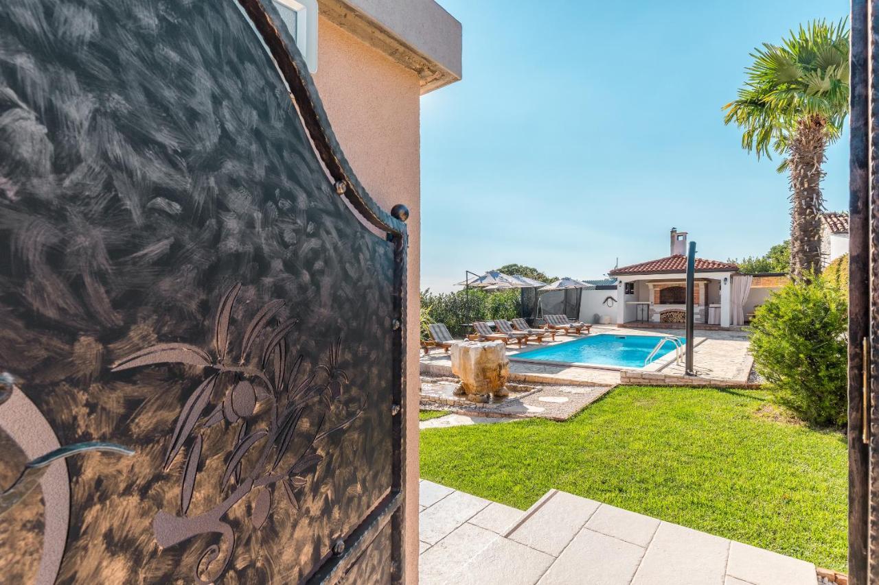Villa Alma Kaštelir المظهر الخارجي الصورة
