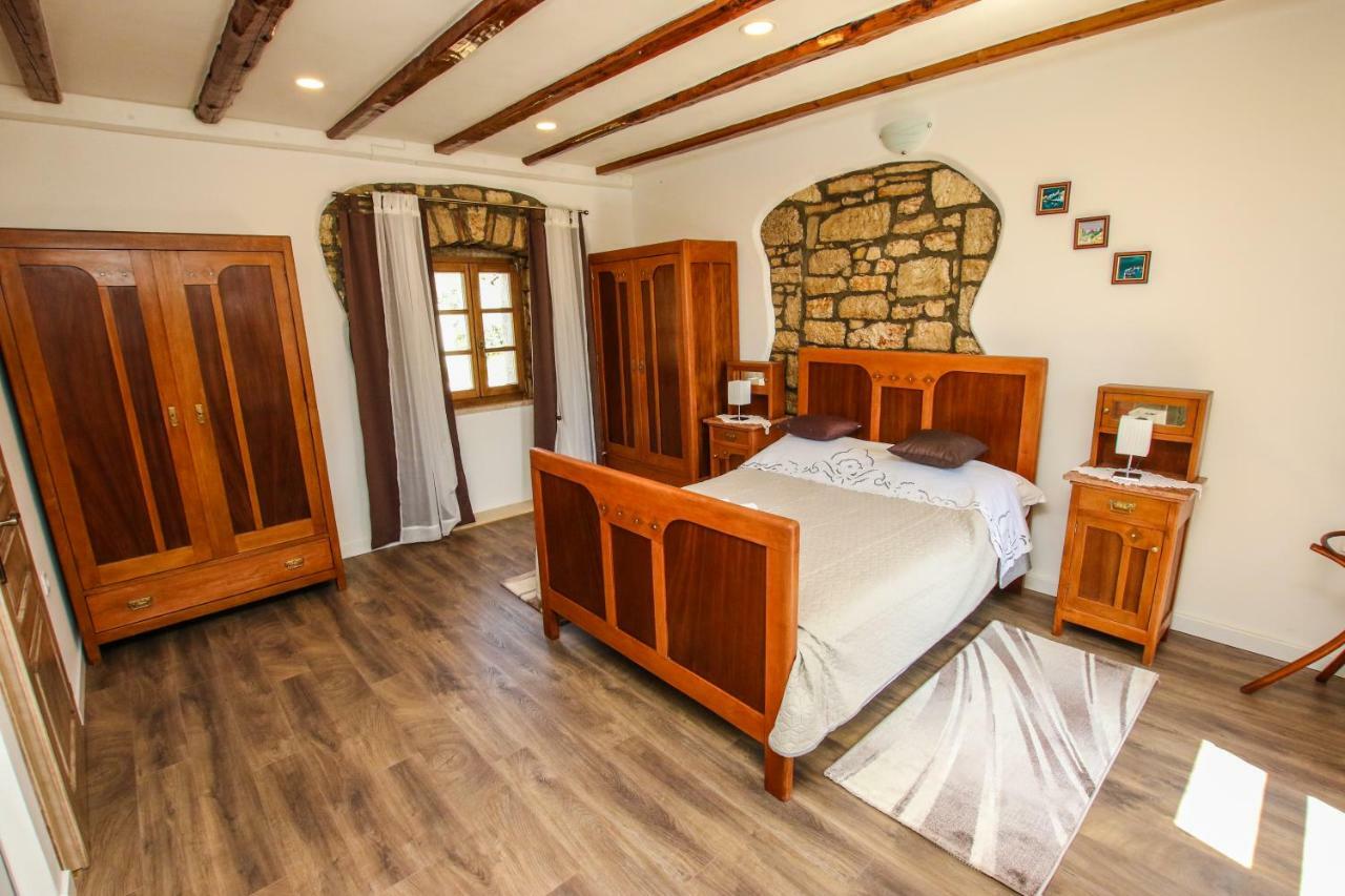Villa Alma Kaštelir المظهر الخارجي الصورة